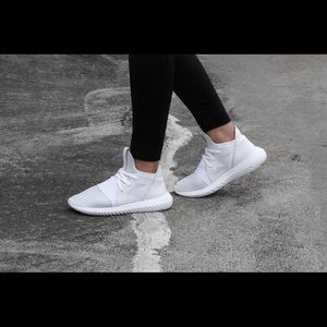 Adidas tubular defiant white sneaker